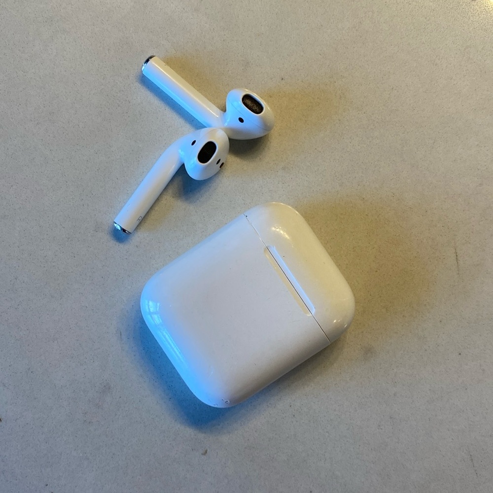 Apple Air Pods 1st Gen